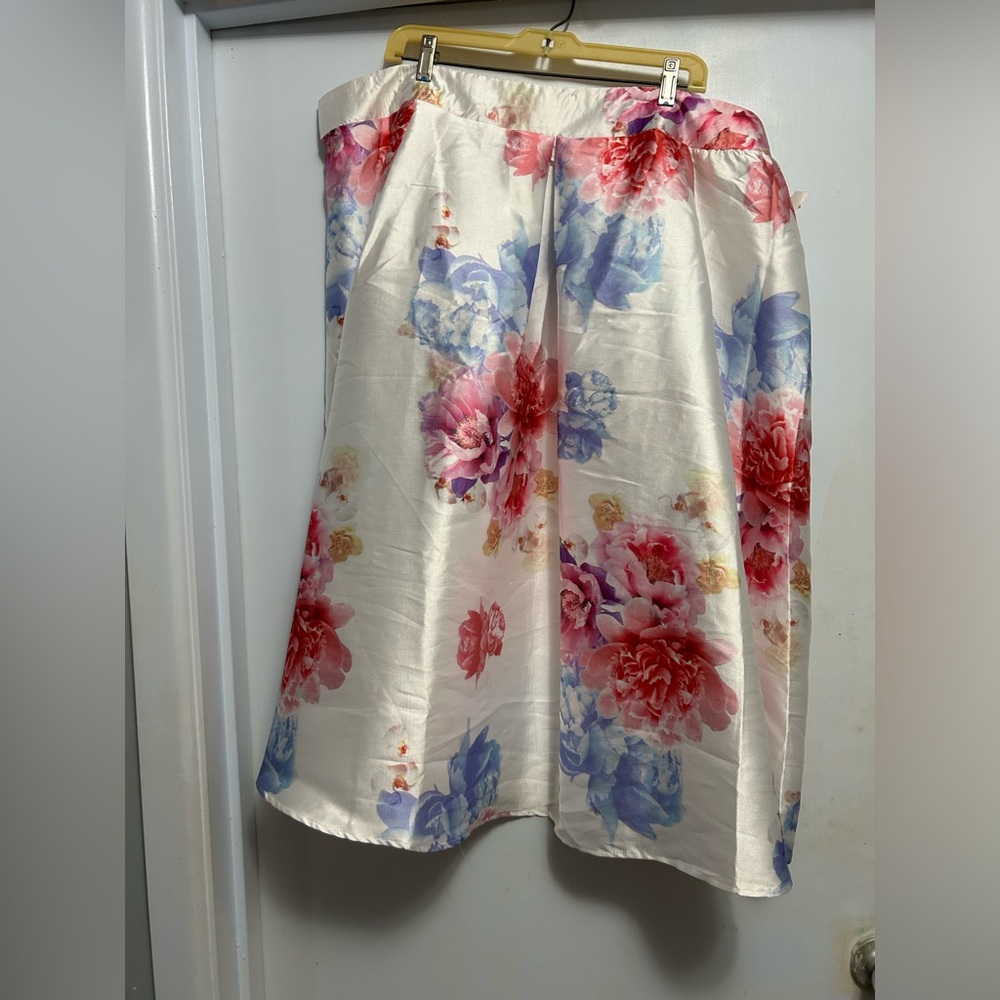 Cute plus skirt